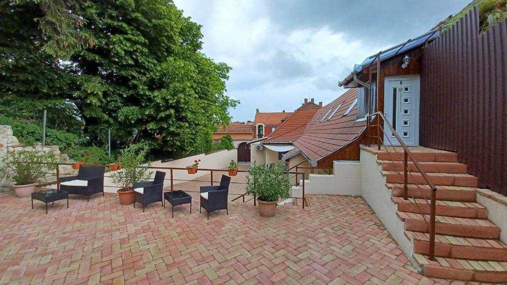 Milla Apartmanok 3300 Eger, 45 Széchenyi István utca kép - 1