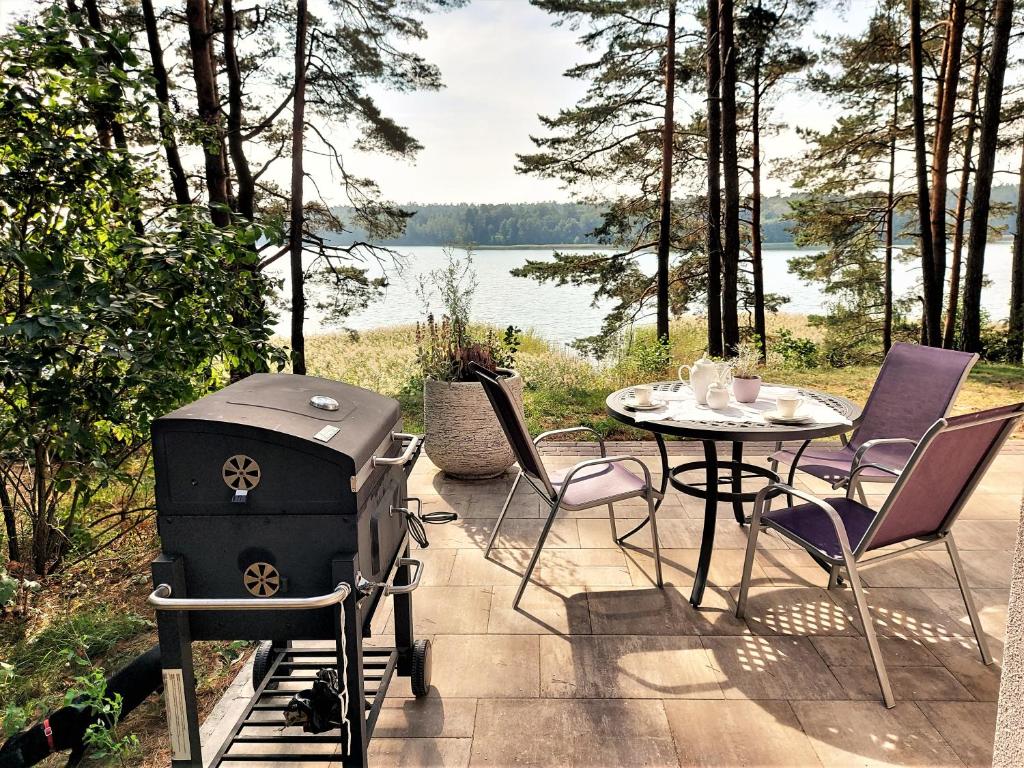 JW MAZURY domy wakacyjne nad jeziorem-DOM ŻURAW - Huis Met één Slaapkamer