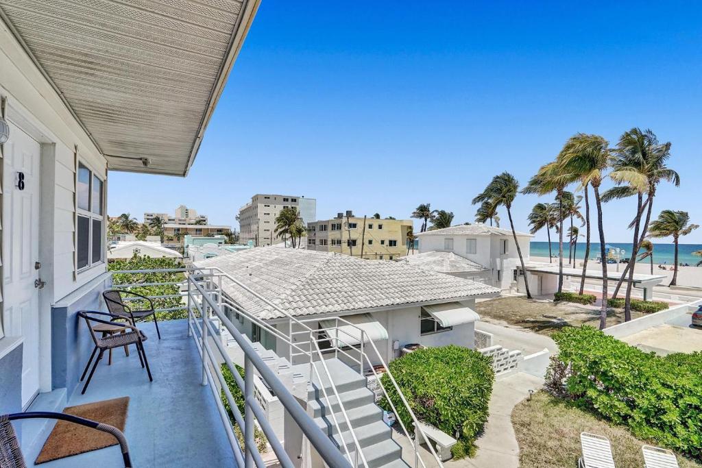 Suite #1 - Marine Villas Hollywood - 1 Bedroom - 