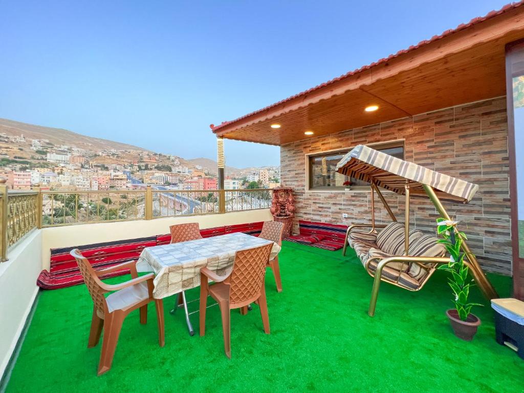 Nespecifikovaný výhled na hory nebo výhled na hory při pohledu z apartmánu
