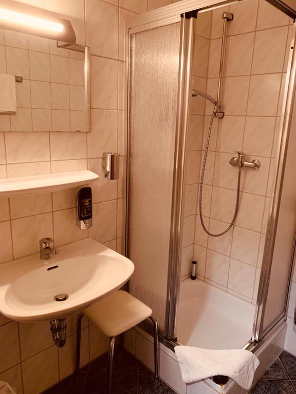 Koupelna v ubytování Hotel Gaststätte Weinbrücke