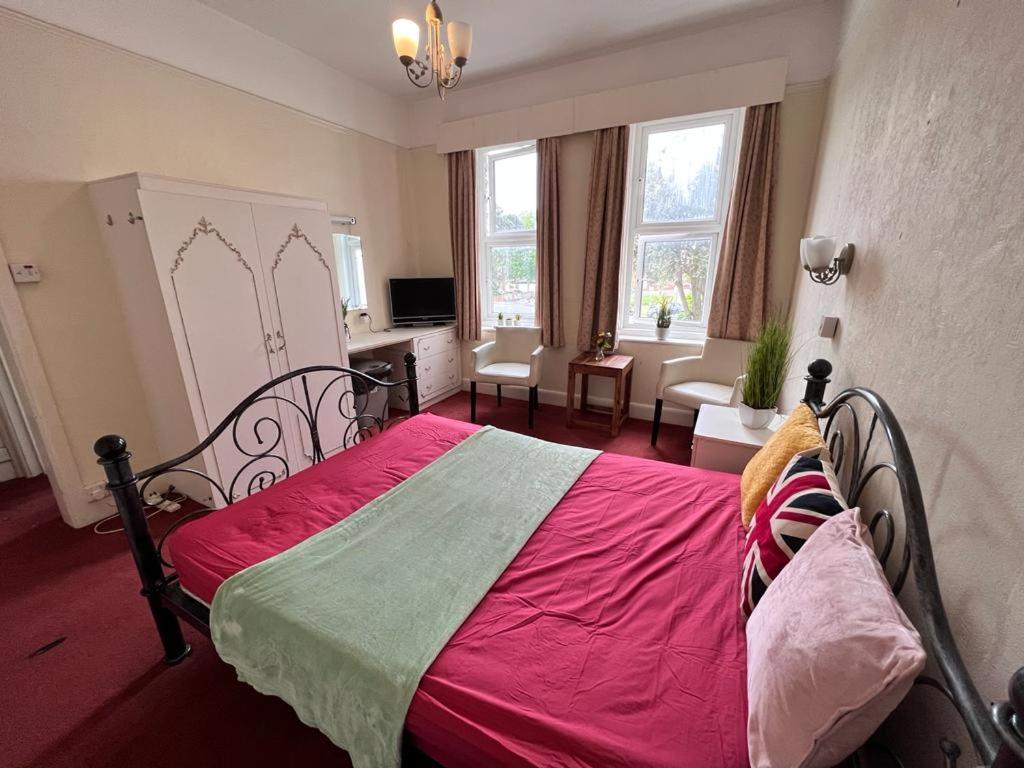 Born Park - One-Bedroom Apartment