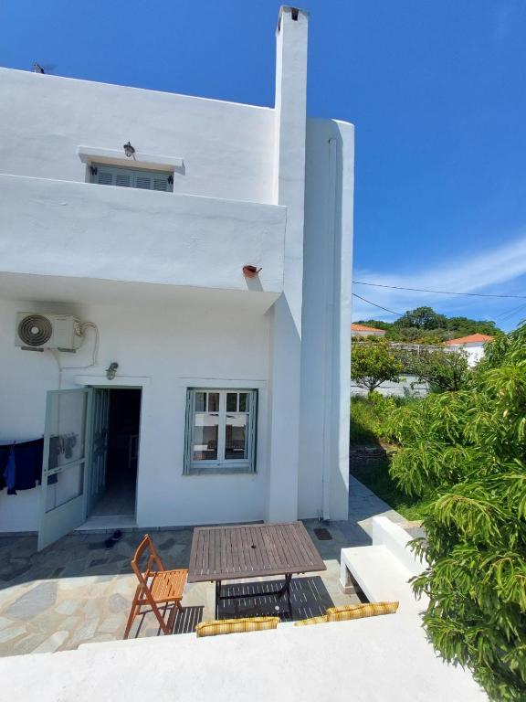 Balkon lub taras w obiekcie Palaiokrassa sunny appartment