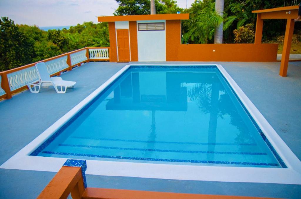 Piscina a Villa Solstice o a prop