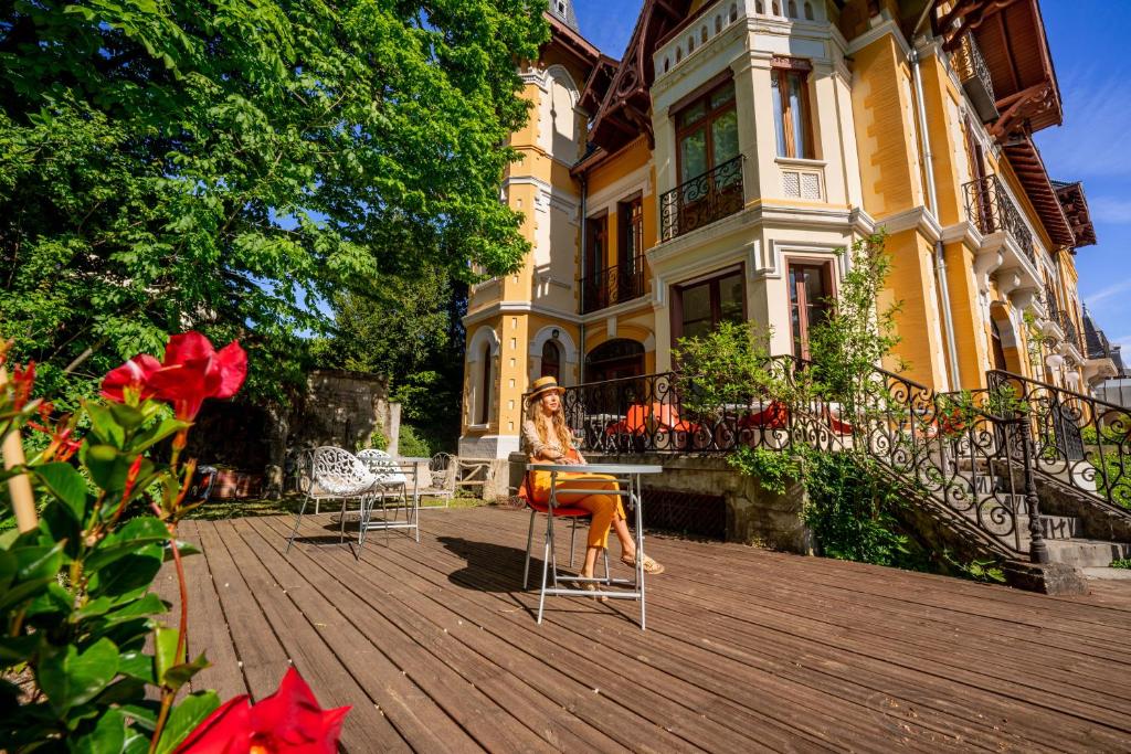 Zahrada ubytování Le Manoir d'Agnès Logis hôtel restaurant