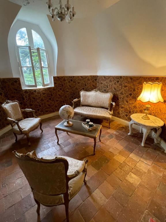 Le Château de Leugny - Chambre Double Avec Salle De Bain Privée