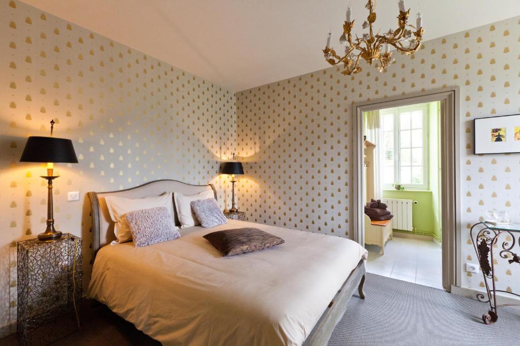 A L Ombre Du Chateau Nans Sous Sainte Anne Bijgewerkte Prijzen 21