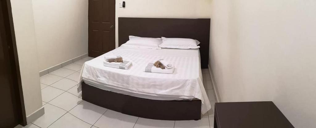 Gallery image of KKFJ VACATION HOME in Kampong Bendolan
