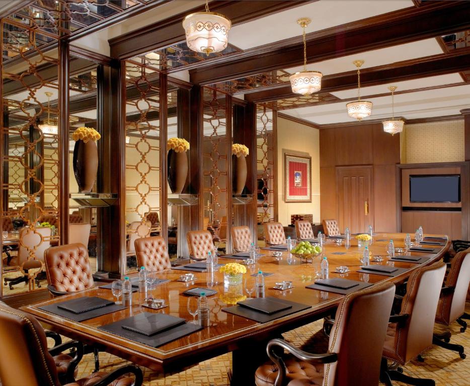 Restaurace v ubytování The Leela Palace Chennai