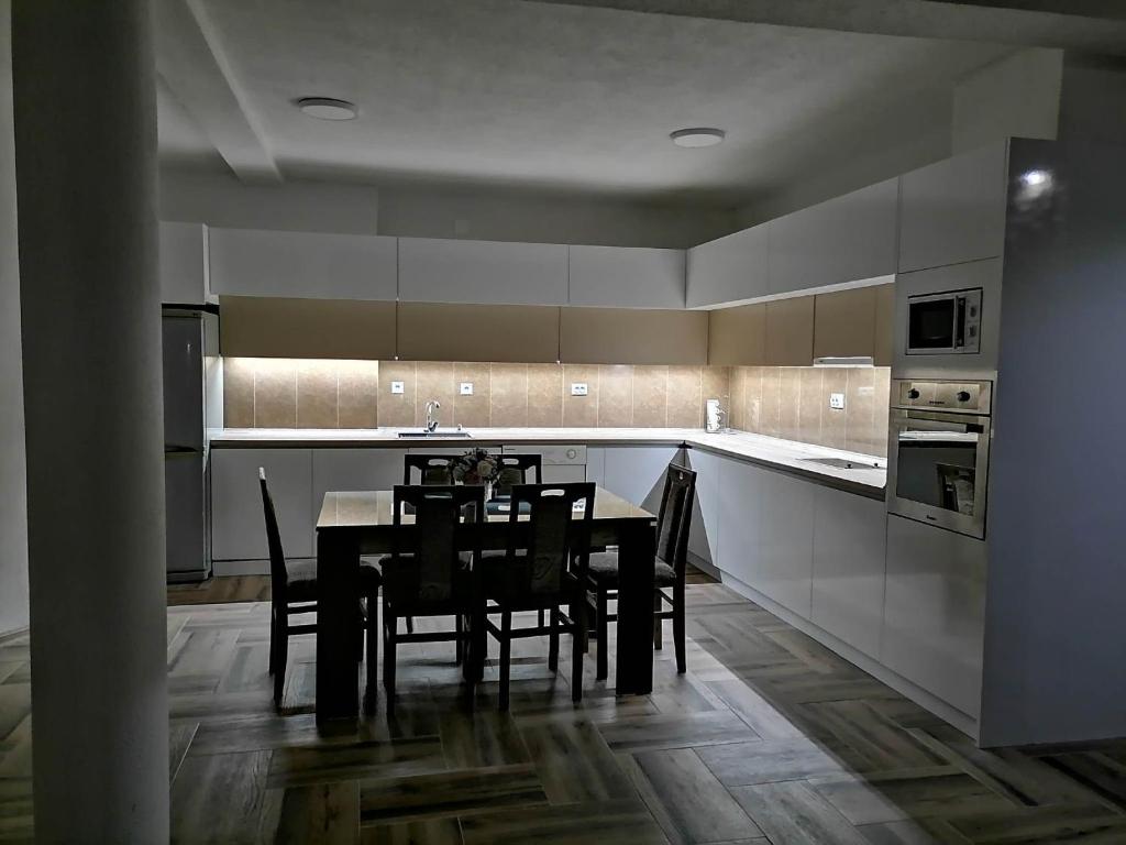 Köök või kööginurk majutusasutuses Z&G Apartment