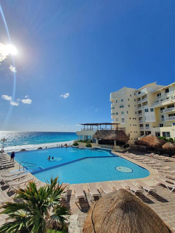 cancun plaza condominiums