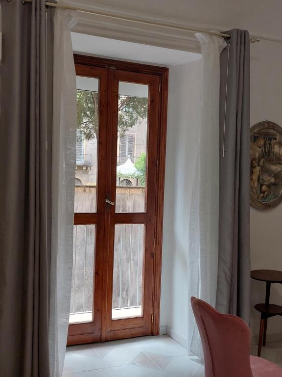 GL Golden City Apartments - 4