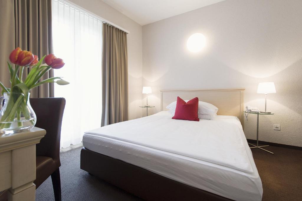 Hotel Neufeld - Resim 12