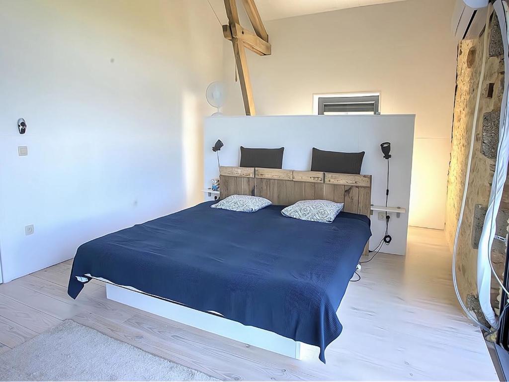 Postel nebo postele na pokoji v ubytování Comfortable vacation home in Gourdon