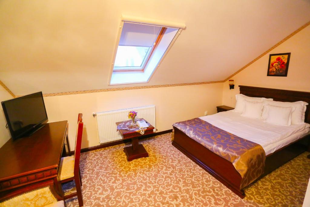 Hotel President - Double Room