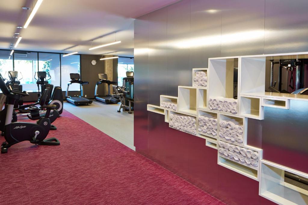 Fitness centrum a/nebo fitness zařízení v ubytování Element Seattle Redmond