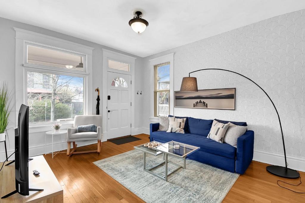 Modern European 1BR near DT-Historic St - Housity