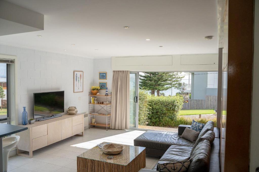 Μια τηλεόραση ή/και κέντρο ψυχαγωγίας στο Bayfront Escape on Walpole