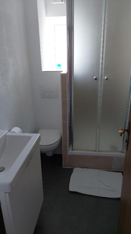 Ferienwohnungen! Kleine Bungalows mit Terrasse! - Appartement D'une Chambre