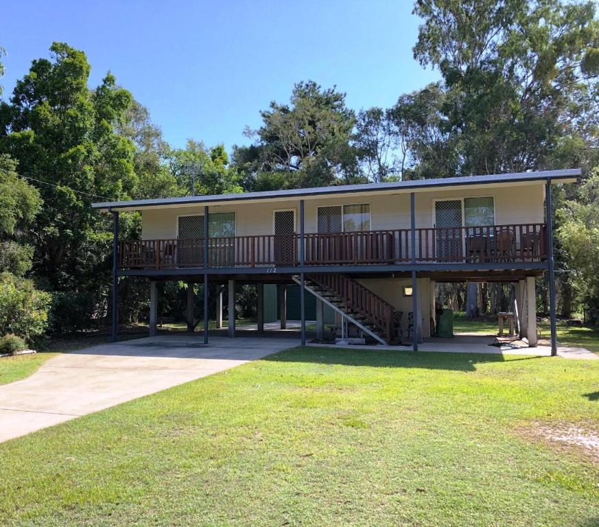 Beach Escape, Tin Can Bay (updated prices 2024)