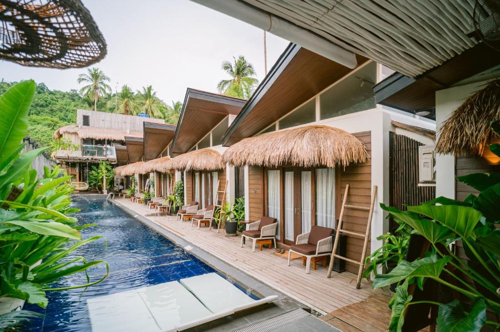 Bazén v ubytování Banig Beach Resort El Nido nebo v jeho okolí