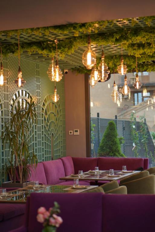 Posezení v ubytování Paris Hotel Yerevan