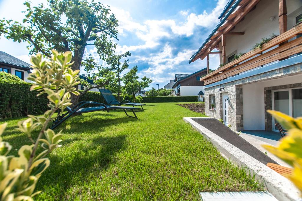 Zahrada ubytování Apartments Ursus