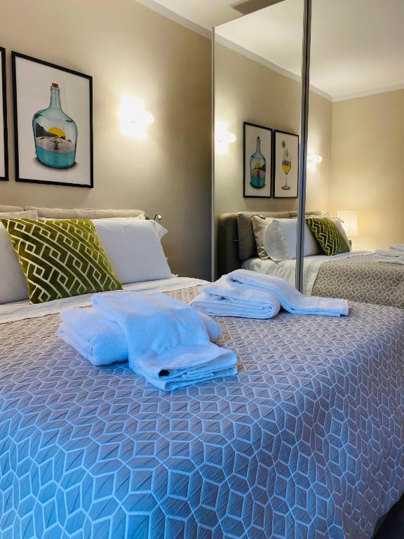 A bed or beds in a room at A.M. LUXURY HOME IN PUERTO RICO