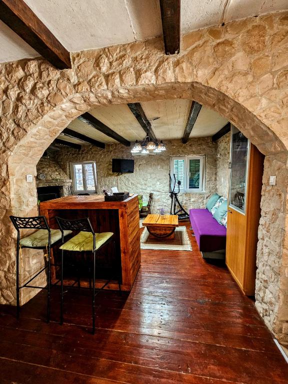 Posedenie v ubytovaní Dalmatia Rustica comfortable one bedroom+fireplace