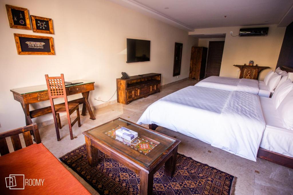 Roomy Signature Hotel, Islamabad - Camera Familiare