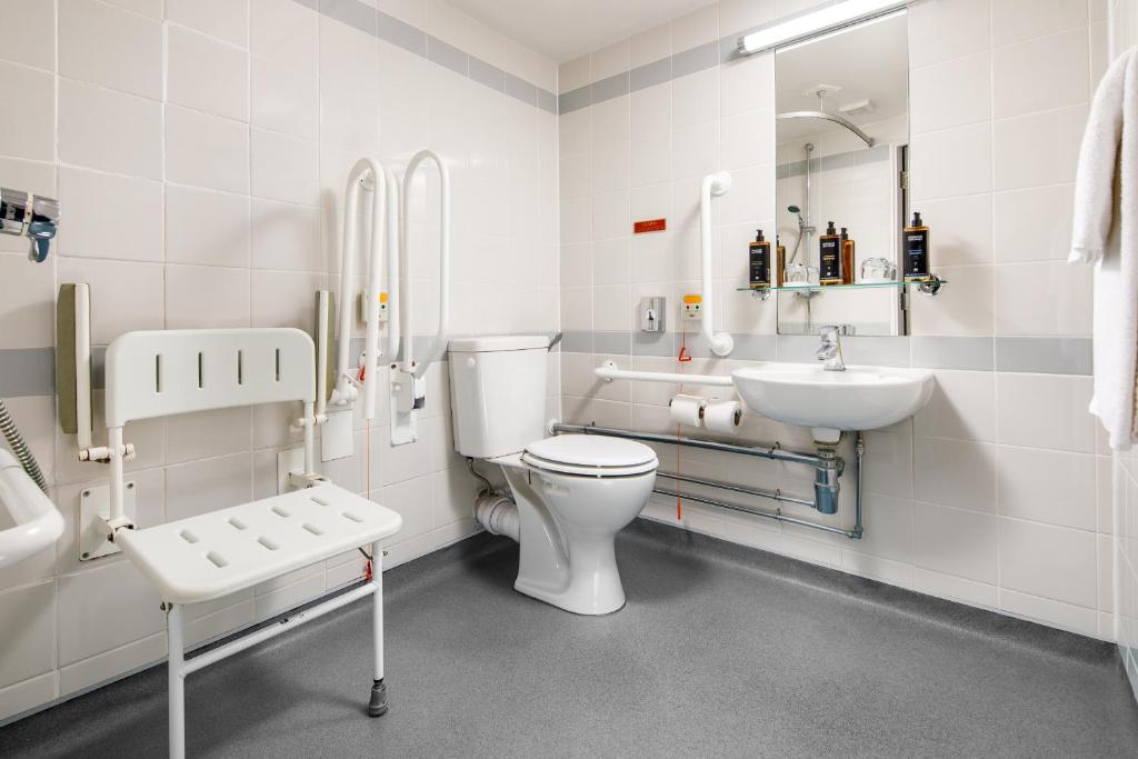 Koupelna v ubytování Mercure Ayr Hotel