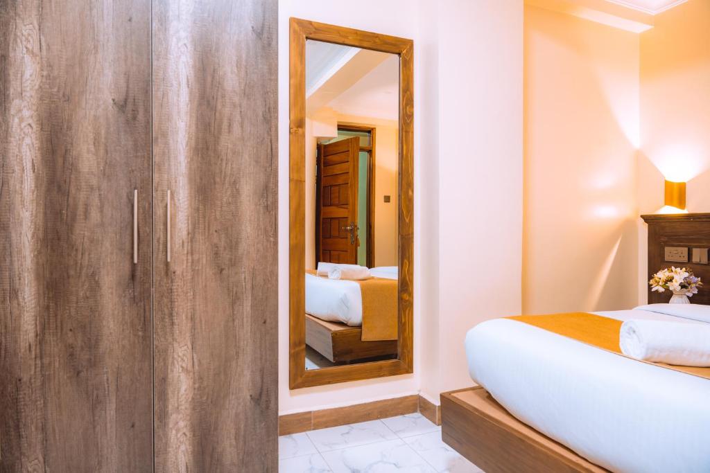 Kije Place Hotel - Deluxe King Room