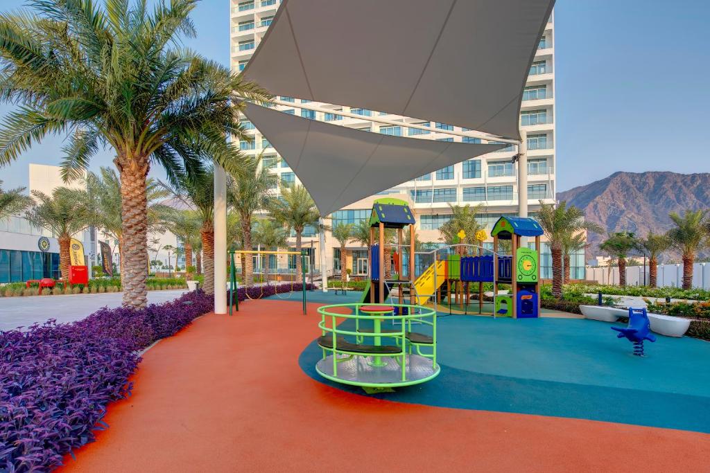 Herní místnost nebo prostor pro děti v ubytování Royal M Al Aqah Beach Resort by Gewan