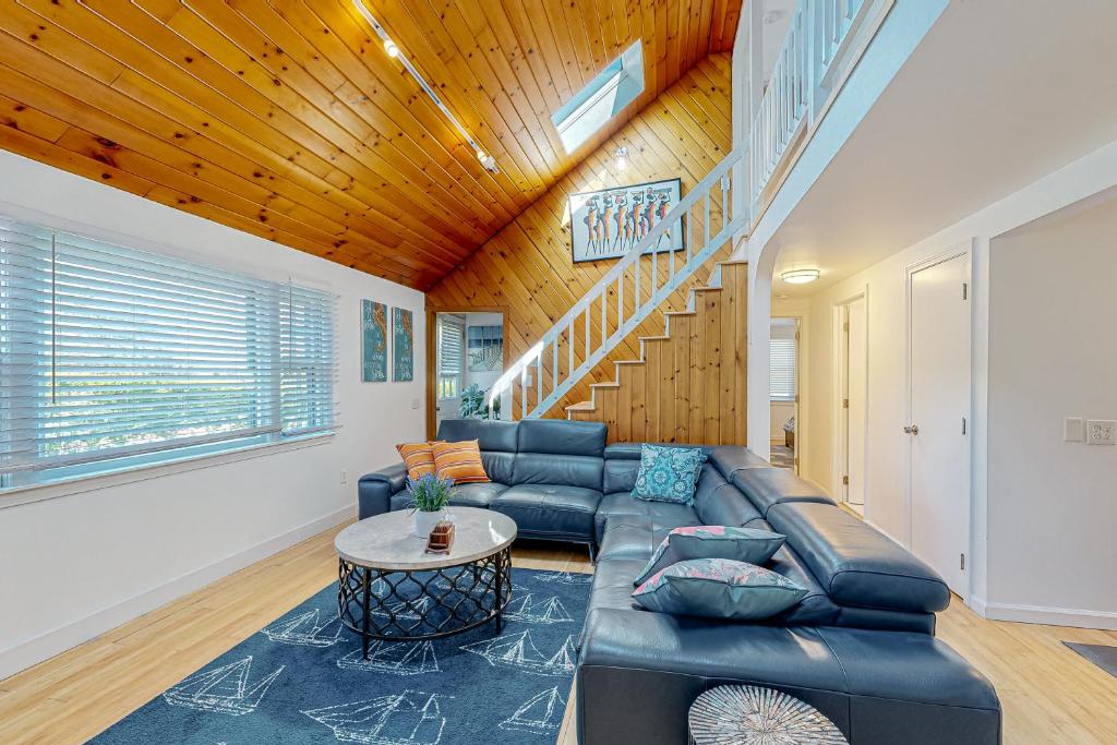 Glenn Manor, Oak Bluffs (updated prices 2024)