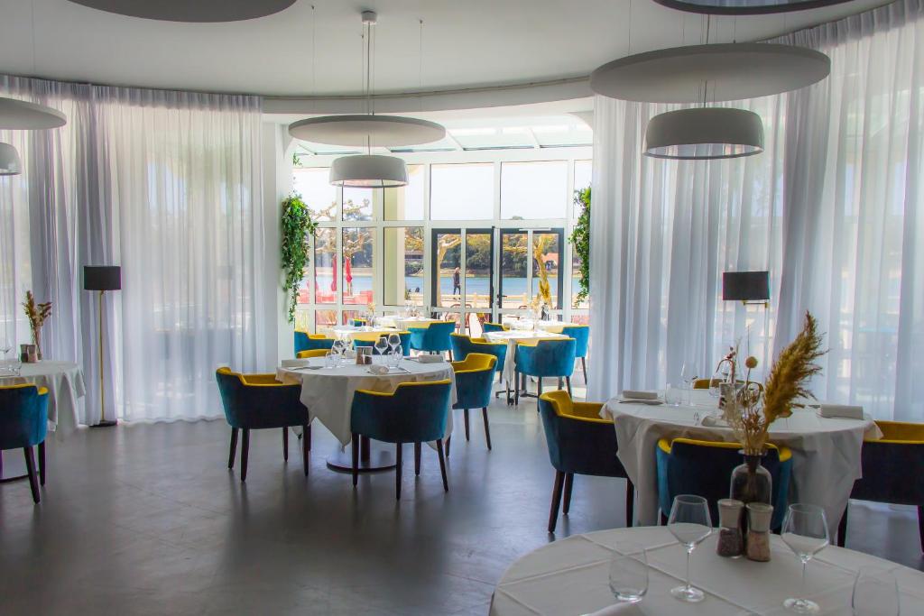 Restaurace v ubytování Hôtel du Parc & Spa