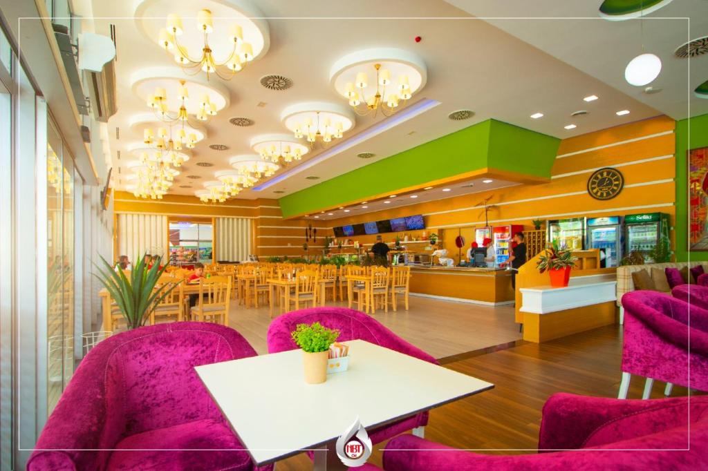 Restaurace v ubytování NBT Hotel Reps