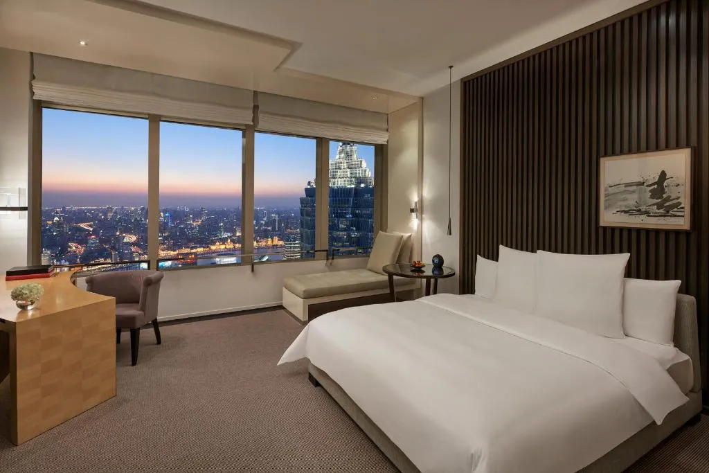 King Room with Bund River View