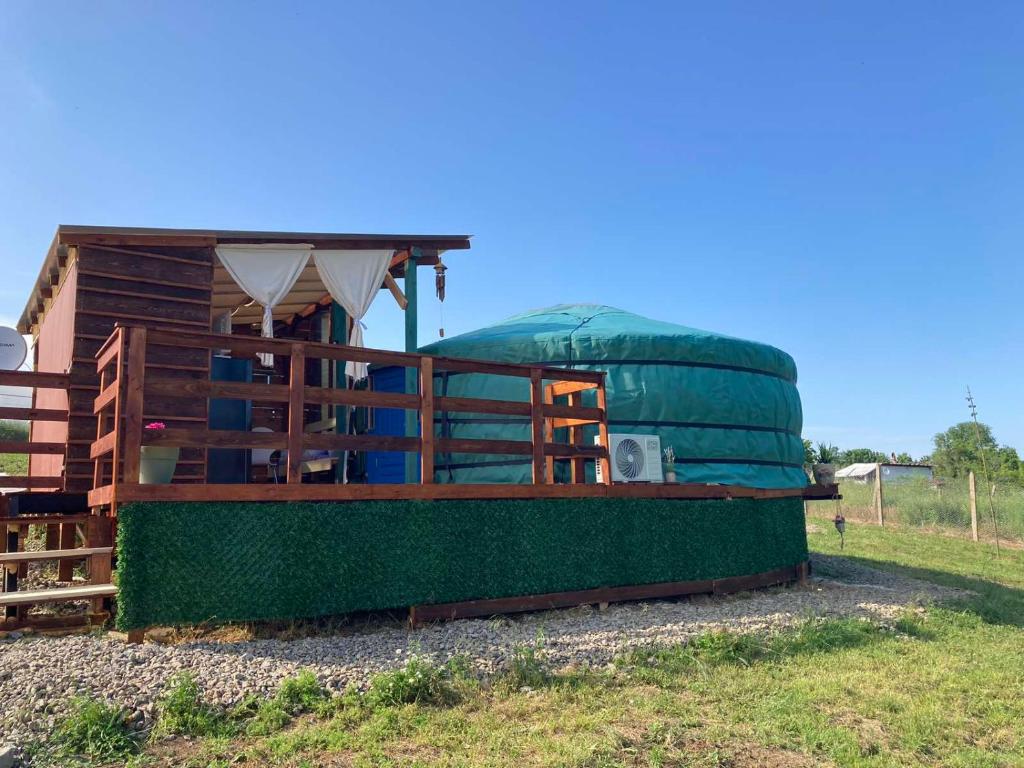 Yurt Mongulai Lozenetz