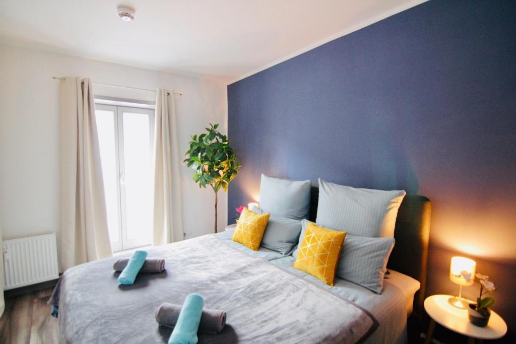 FeWoZauber - Domspatz, 50qm, Top-Lage, Style, Dachterrasse, Business - Appartement Met 1 Slaapkamer