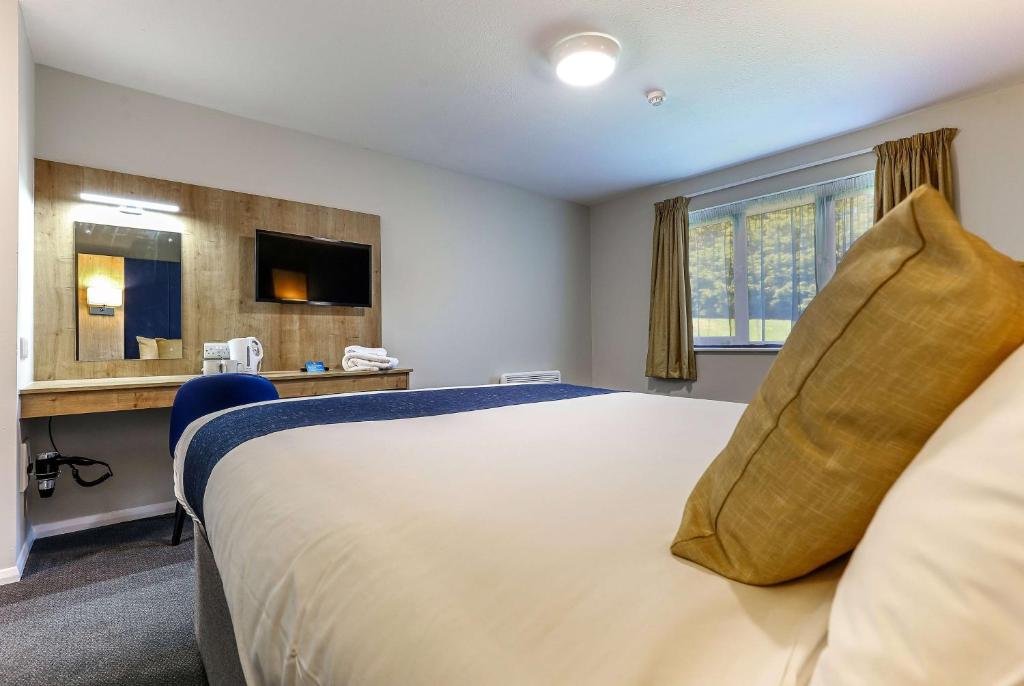 Postel nebo postele na pokoji v ubytování Days Inn Hotel Gretna Green