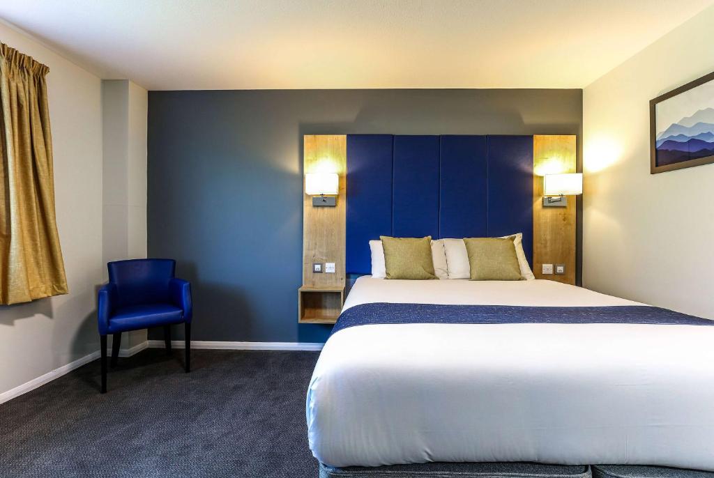 Postel nebo postele na pokoji v ubytování Days Inn Hotel Gretna Green