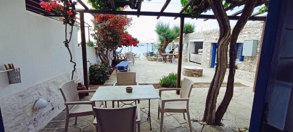 Fotografie z fotogalerie ubytování Lodge Narlis v destinaci Platis Gialos Sifnos
