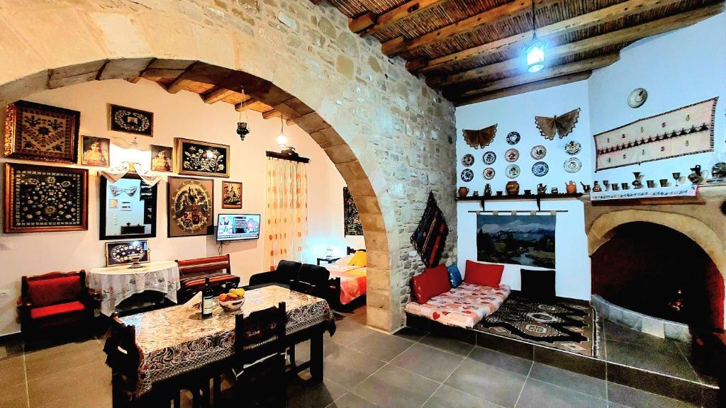 Traditional House Emmanouela