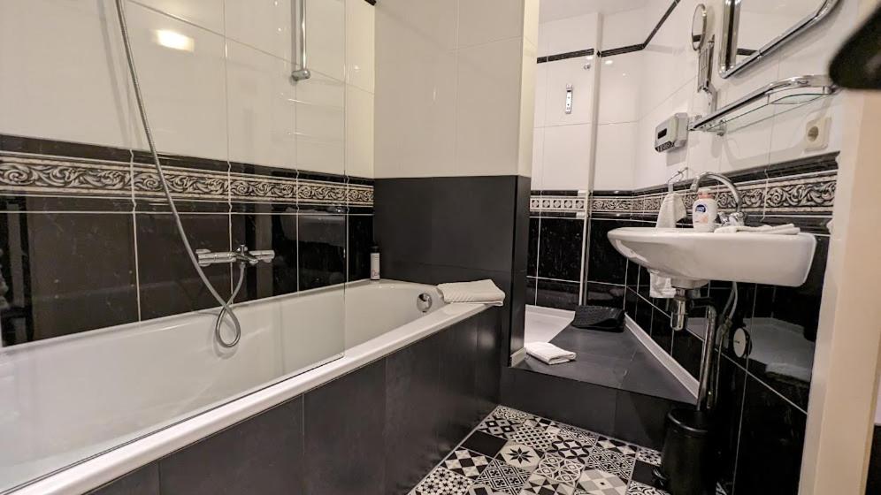 The Amsterdam Hotel Apartment in the Center - Resim 32