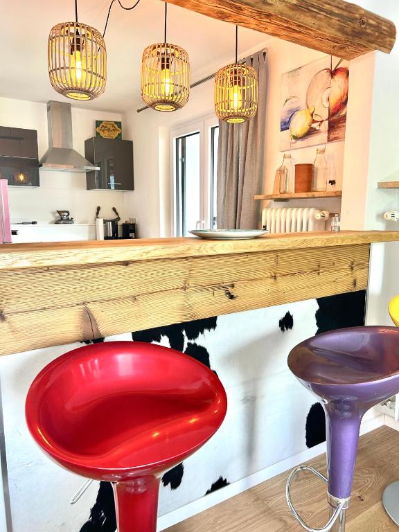 Kuchyň nebo kuchyňský kout v ubytování Ferienwohnung Strandbad - Alpen PopArt am See