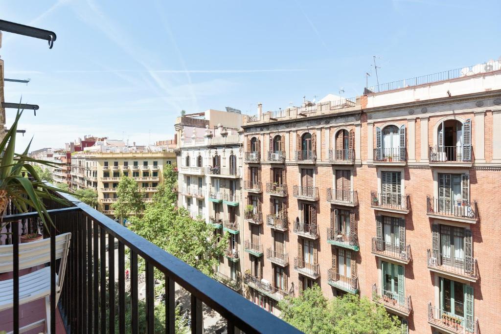 Balkón alebo terasa v ubytovaní Suites4days Gaudi Eixample