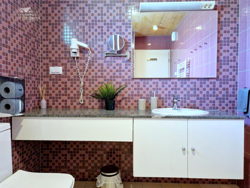 Fotografie z fotogalerie ubytování Apartment HORTENZIJA near Terme Topolšica v destinaci Topolšica