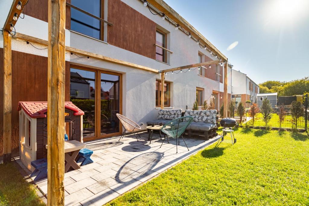 Vonkajšia záhrada v ubytovaní Apartamenty Cisza & Spoko! - ACCO RENT