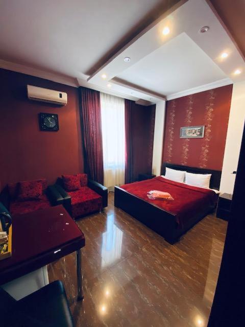Hotel Aragvi - King Room