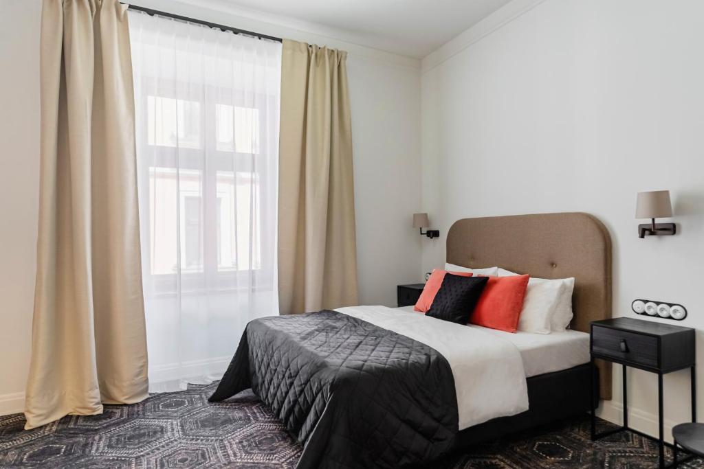 N33 Premium Apartments Old Town Kraków - Destigo Hotels - Standard King Room